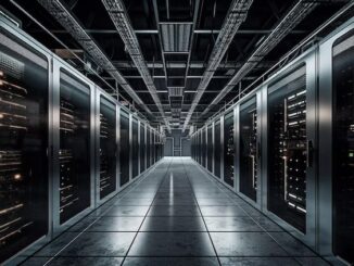 Data center com servidores modernos em ambiente controlado para hospedagem de dados eficientes e seguros, representando tecnologia avançada em infraestrutura de TI.