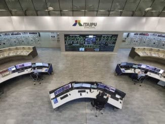 Foto: William Brisida | Sala de operações da Itaipu é comandada exclusivamente por técnicos industriais.