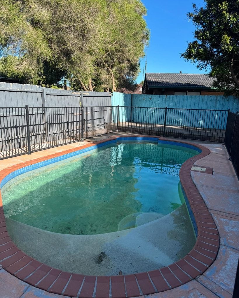 Colour sealing concrete pool surround Melbourne