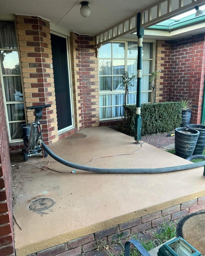 Concrete resurfacing Narre Warren entry area before restoration