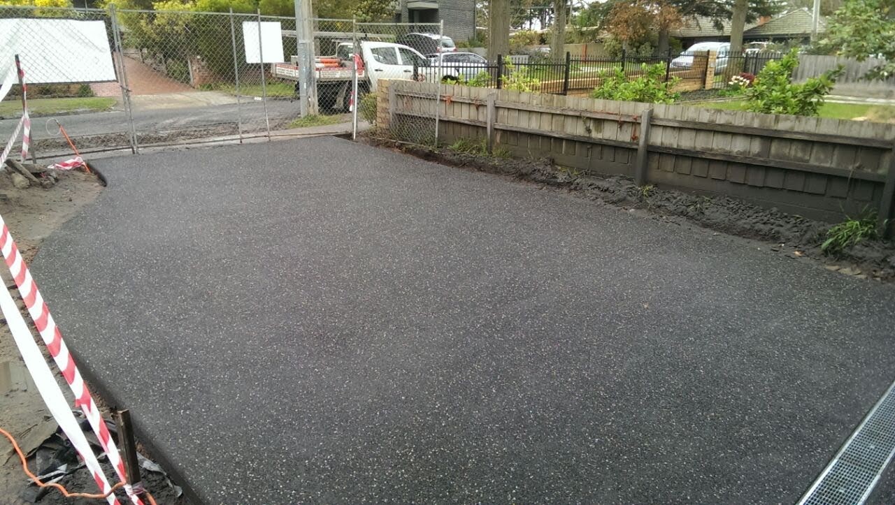 Exposed aggregate concrete resurfacing