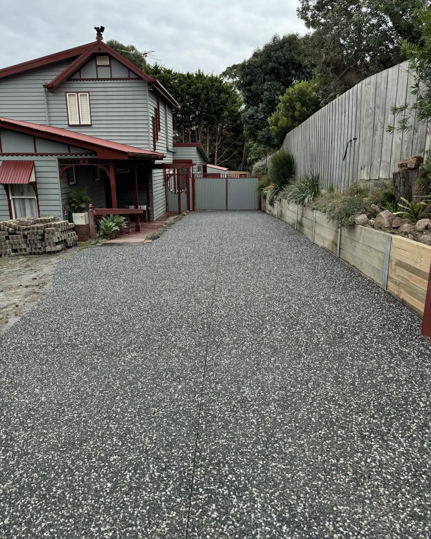 Exposed aggregate concrete resurfacing