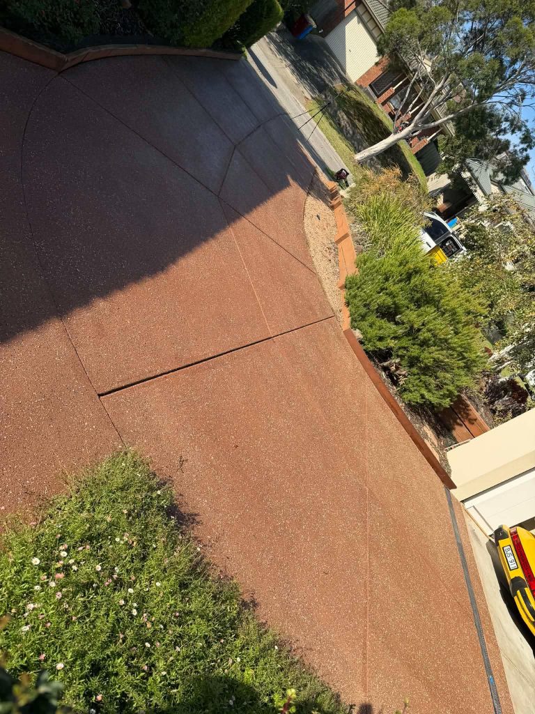 High pressure cleaning and sealing driveway in Berwick Melbourne