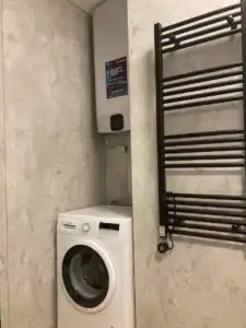 Barázdabillegető apartman fürdőszoba modern és mosógép