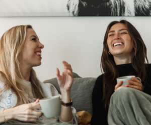 Füstifecske barátnős bekuckózás