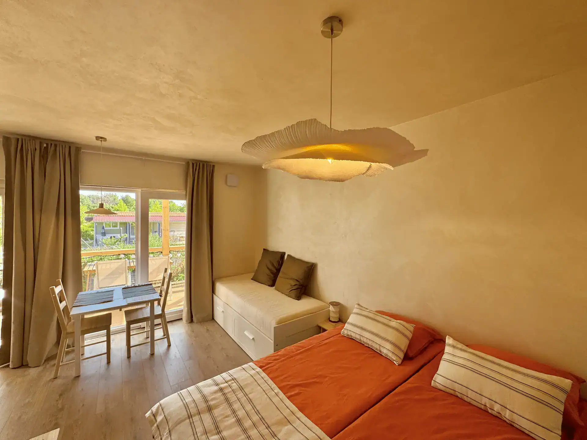 Jégmadár standard apartman nappali és háló