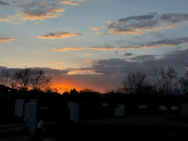 Naplemente a Nyaralószigeten