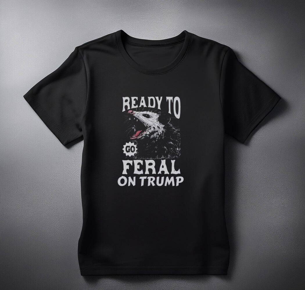 Funny Snarling Possum T-shirt