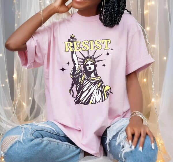 Statue Of Liberty Resist T-Shirt