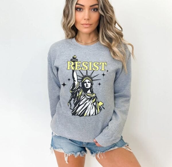 Statue Of Liberty Resist T-Shirt