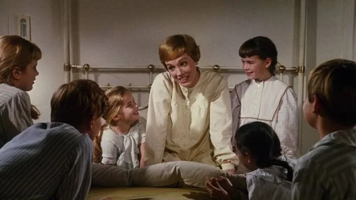 Julie Andrews sings My Favorite Things to the children in Sound of Music