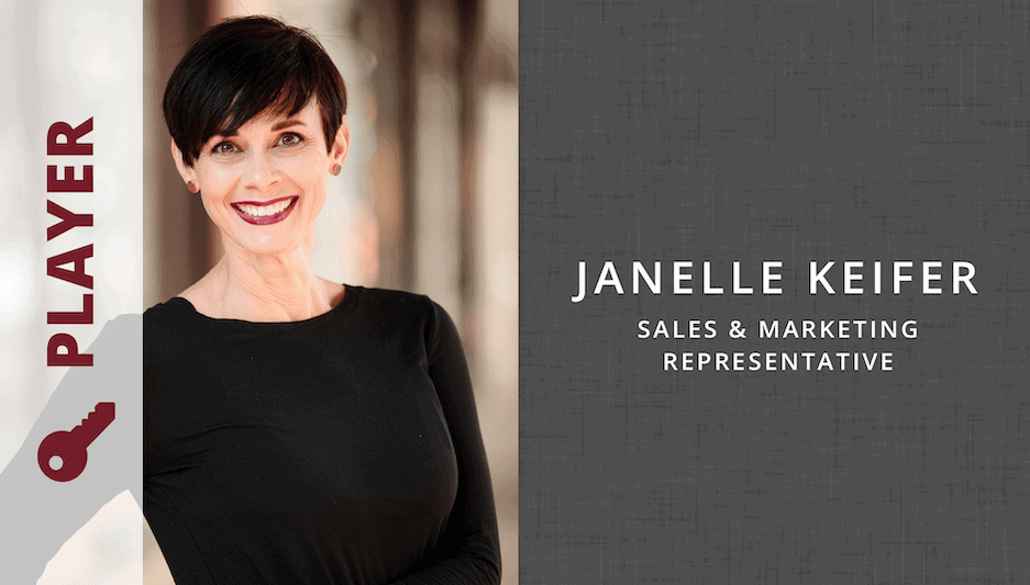 Janelle Keifer headshot title image.
