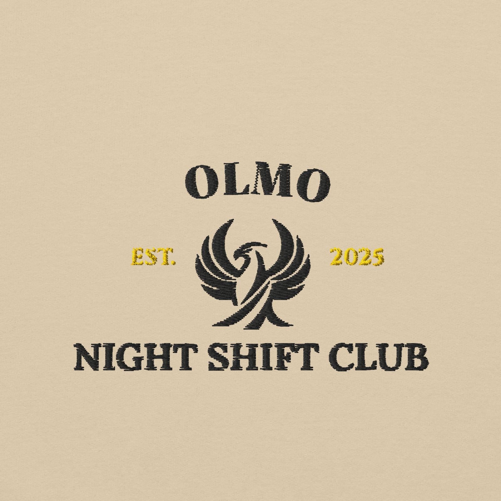 Sweat brodé pour hiver NIGHT SHIFT CLUB, parfait pour un look chic et confortable lors des soirées hivernales.