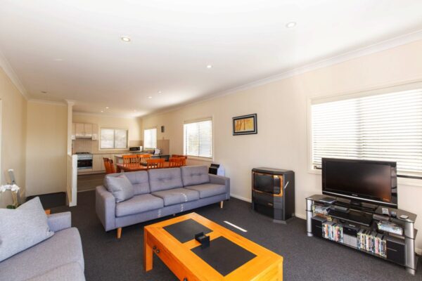 4 Bedroom Apartment – Alaska 1