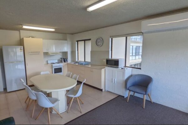 4 Bedroom Apartment – Alpine Mountain View 47