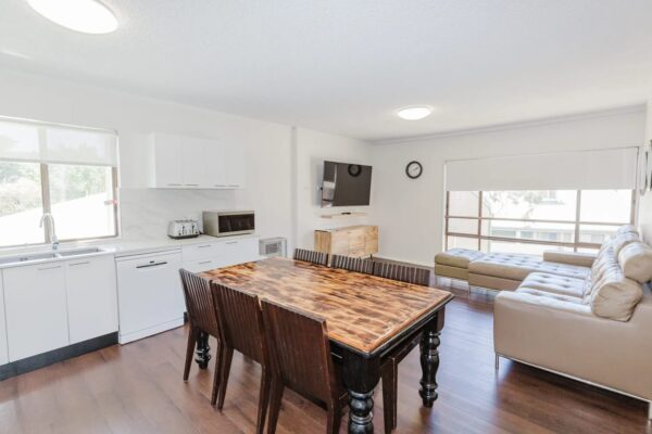 4 Bedroom Apartment – Alpine Mountain View 34