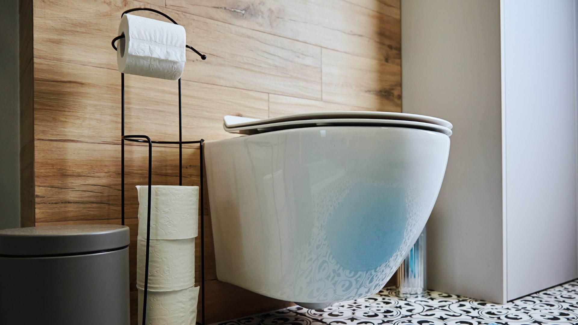 Modern toilet - how to renovate a bathroom - Opal. Baths.