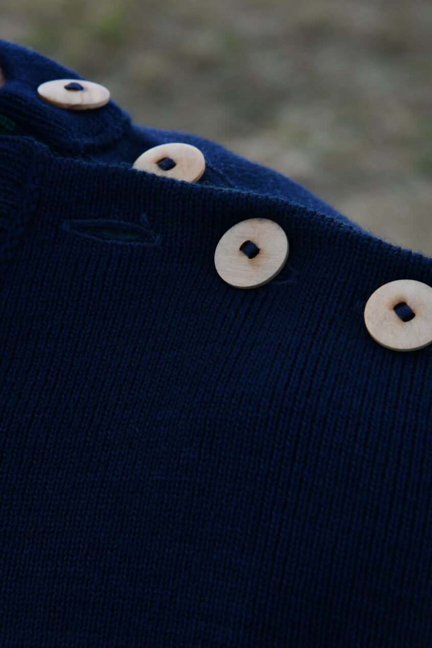 NB4_9034