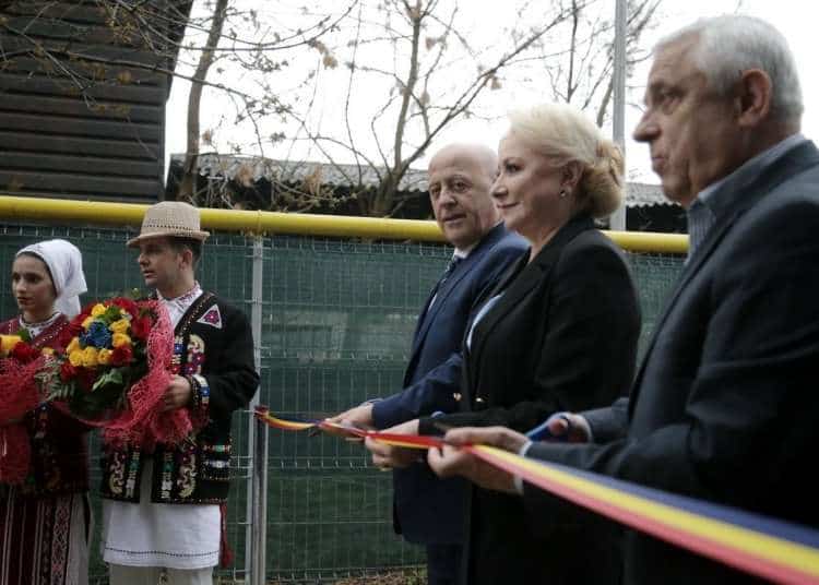 FOTO Premierul Viorica Dăncilă A Inaugurat Bursa De Peşte