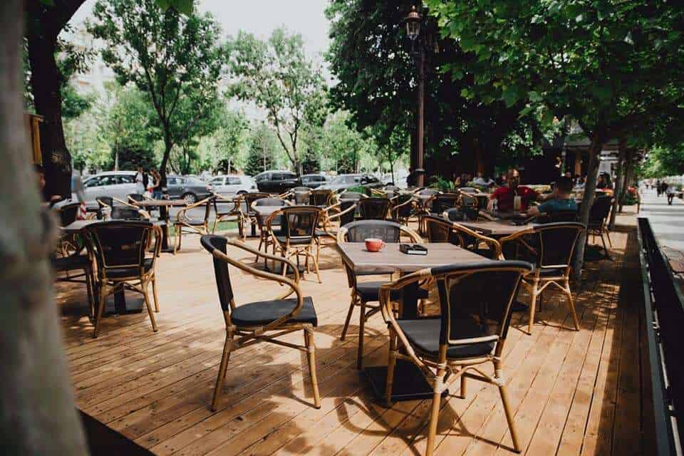 Restaurantele rămân închise și după 15 mai – Patronatele avansează o nouă dată pentru redeschidere – Ora de Sibiu