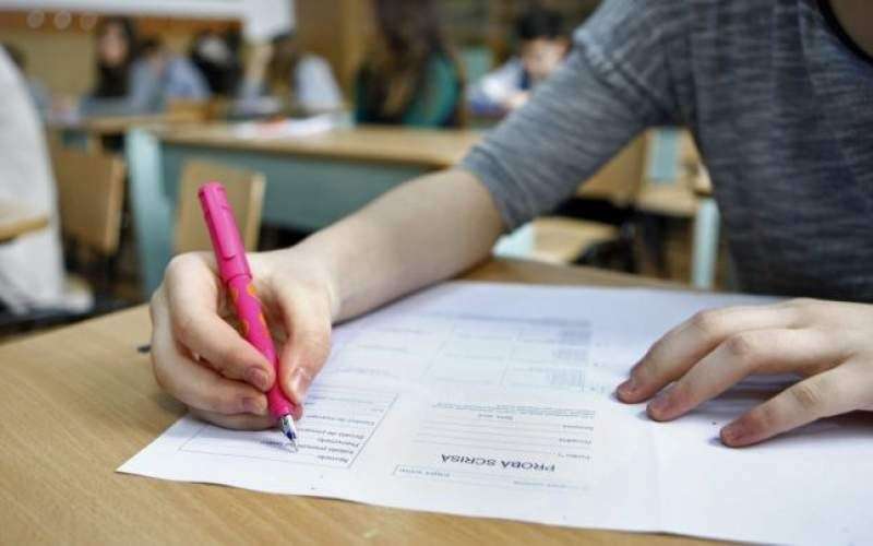 Începe evaluarea naționala - Peste 170.000 de elevii susțin luni examene