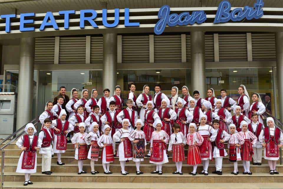 35521315 869428346565674 913937000132771840 n