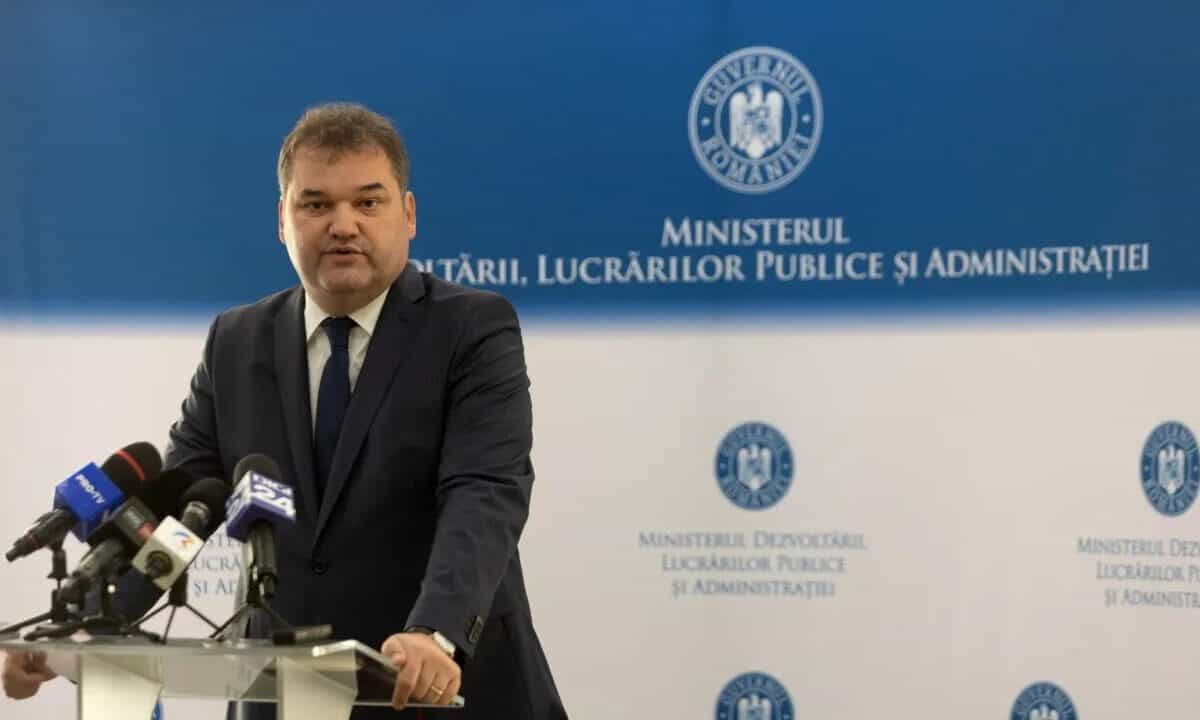 Ministerul dezvoltării taie 500 de posturi pentru economii de 22 milioane de lei pe an