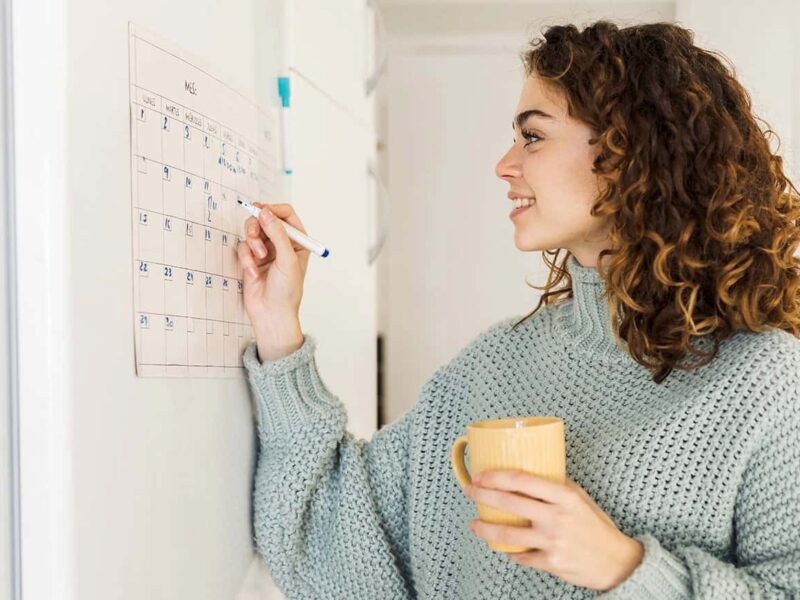 Românii vor avea o minivacanţă de patru zile de Paşte în aprilie 2025