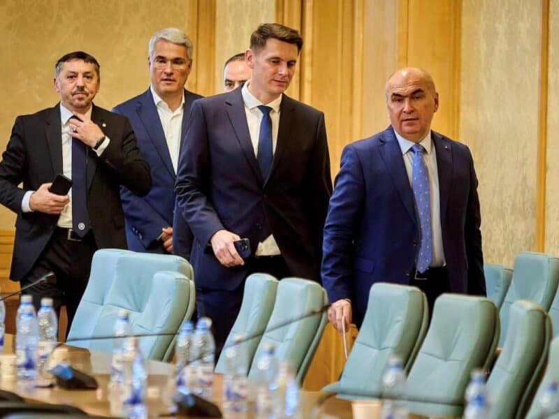 Guvernul suspendă licitațiile naționale pentru șase luni în urma reevaluării investițiilor