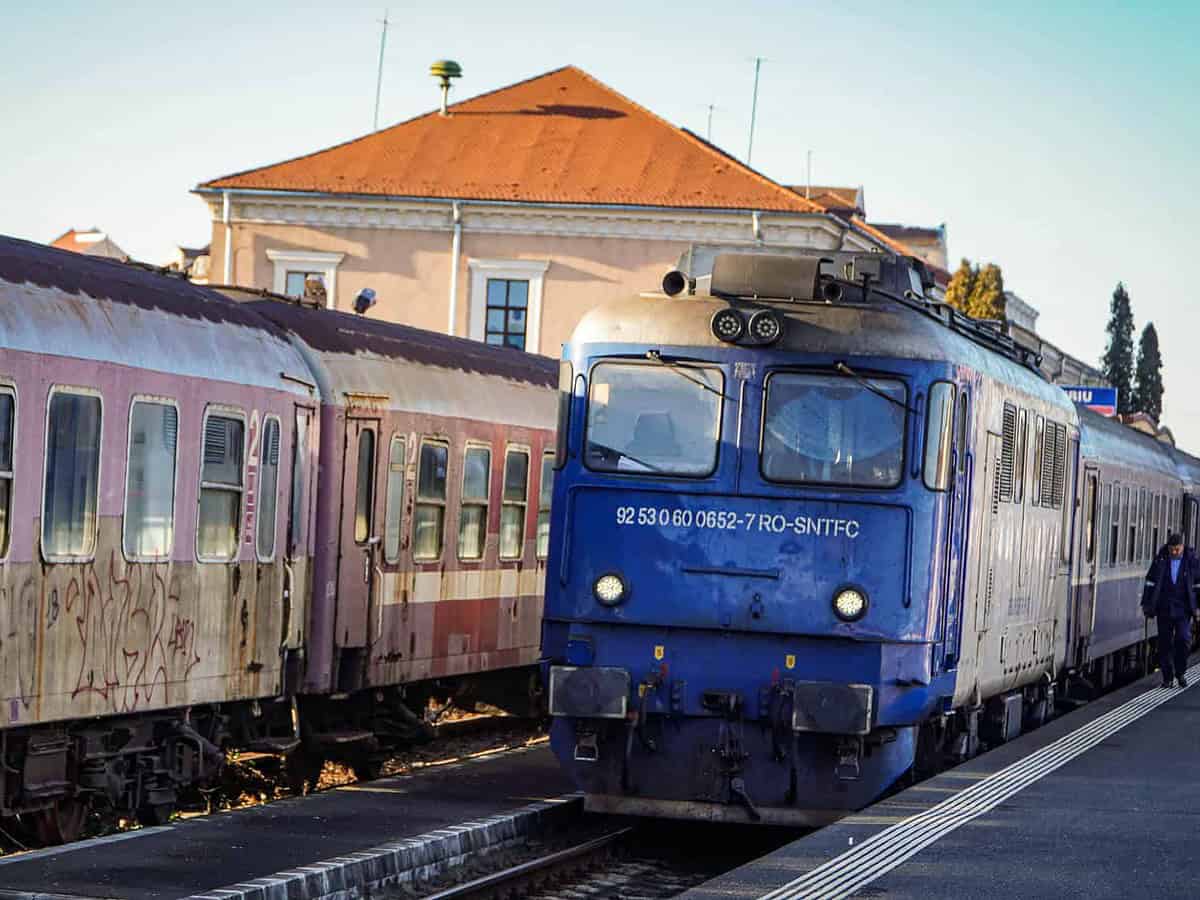CFR Călători asigură capacitate maximă în minivacanță pentru destinații populare
