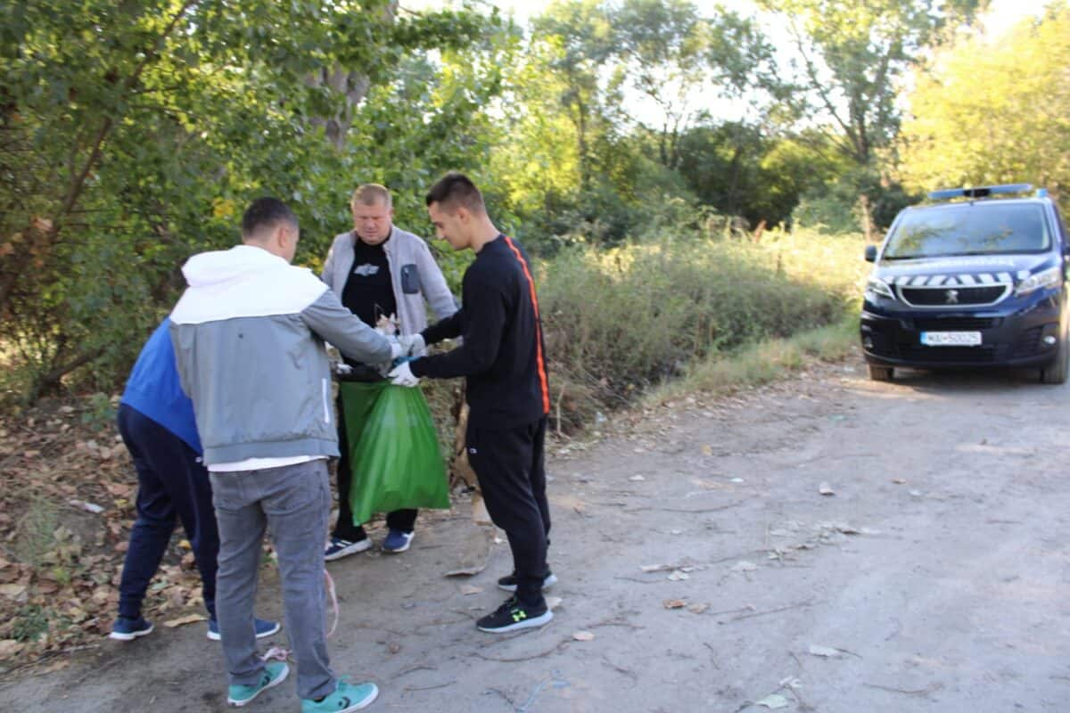 jandarmi gunoaie 4 bun