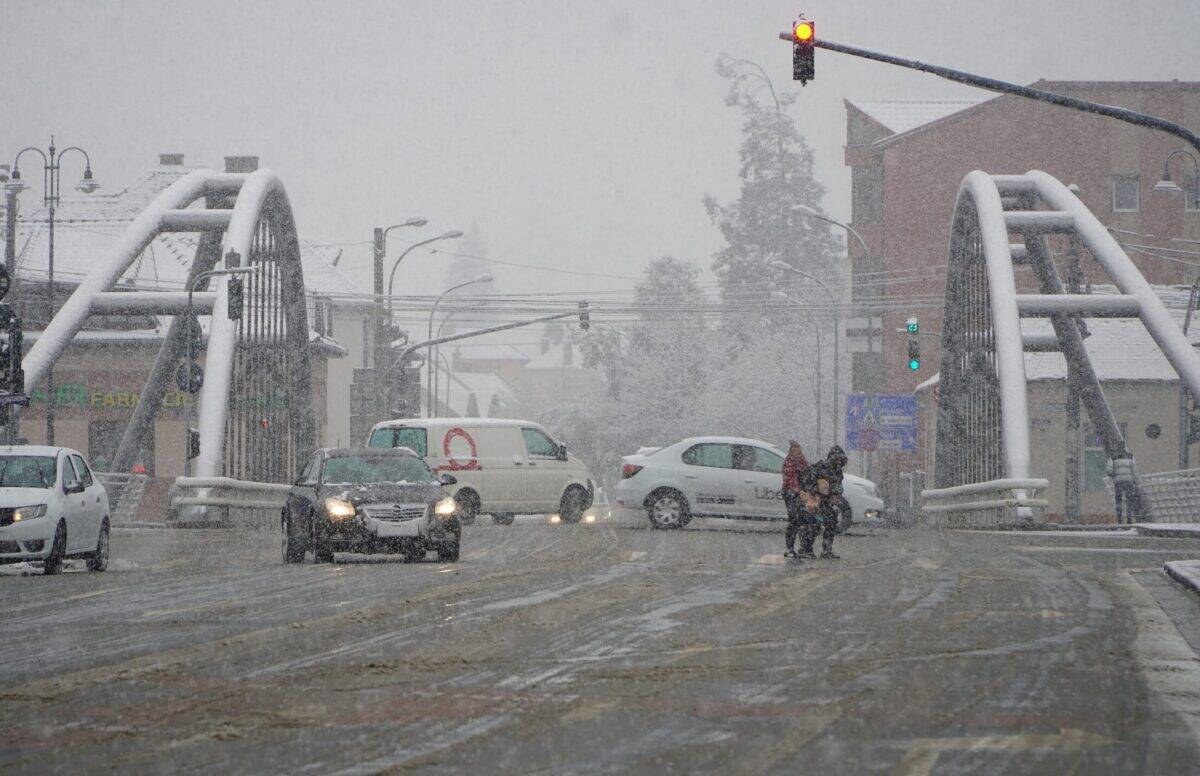 Vortex polar ar putea aduce iarna mai devreme în România cu primele ninsori în noiembrie