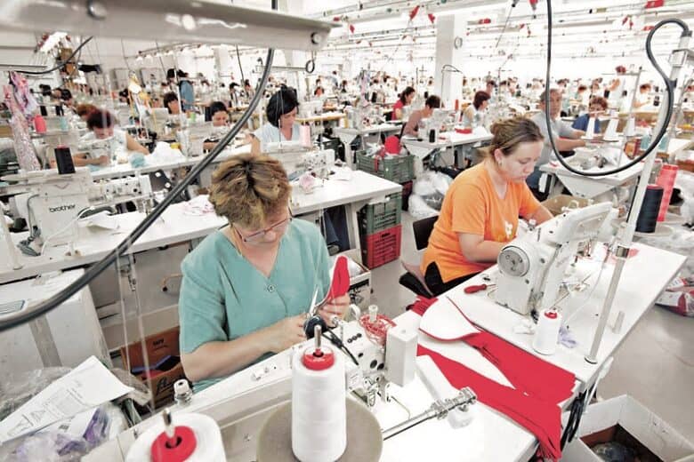 Inițiativă legislativă permite firmele să vireze bani în plus pentru pensii voluntare