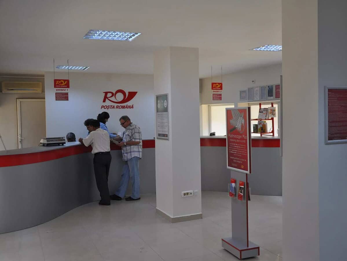 Sindicaliștii avertizează lucrătorii Poștei Române să refuze schimbarea denumirii locului de muncă