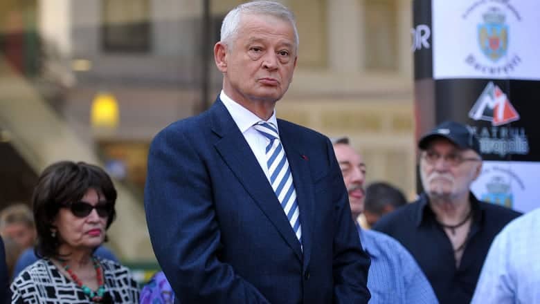 Sorin Oprescu scapă de pedeapsa pentru abuz în serviciu și rămâne cu 9 ani și 8 luni de închisoare