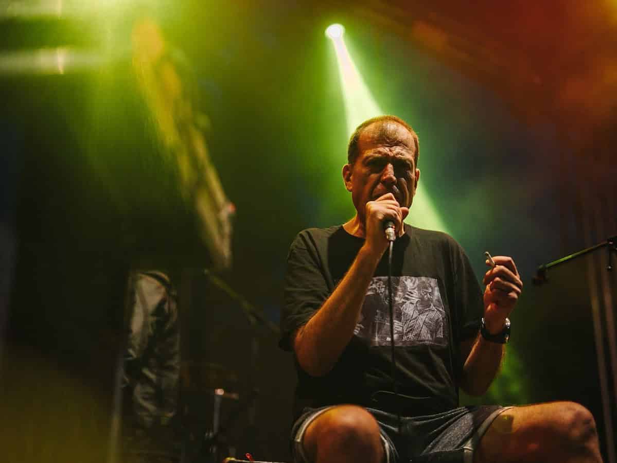 Artan, una dintre cele mai importante voci ale rockului românesc, a murit la 64 de ani