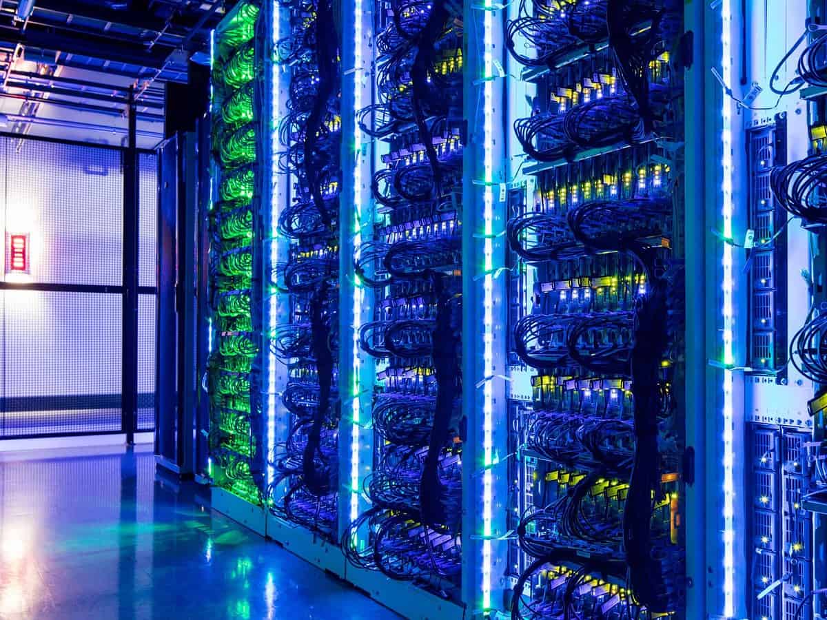 Site-uri mari afectate de probleme tehnice severe din cauza Cloudflare