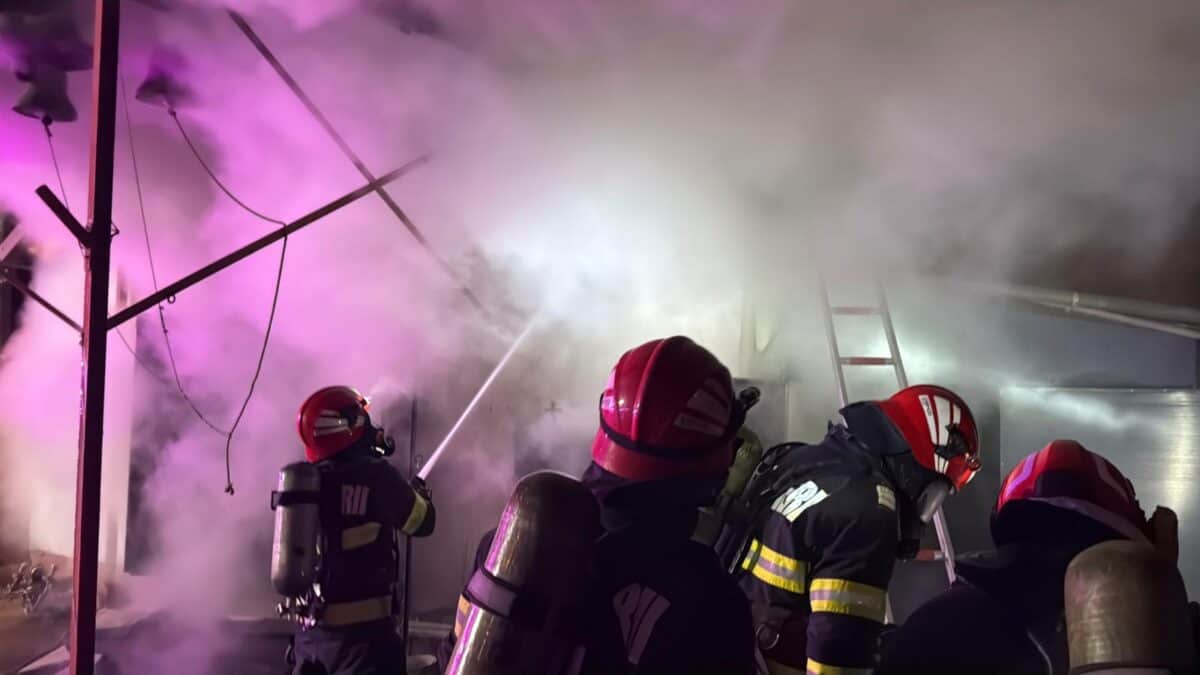 incendiu biserica tulcea 1