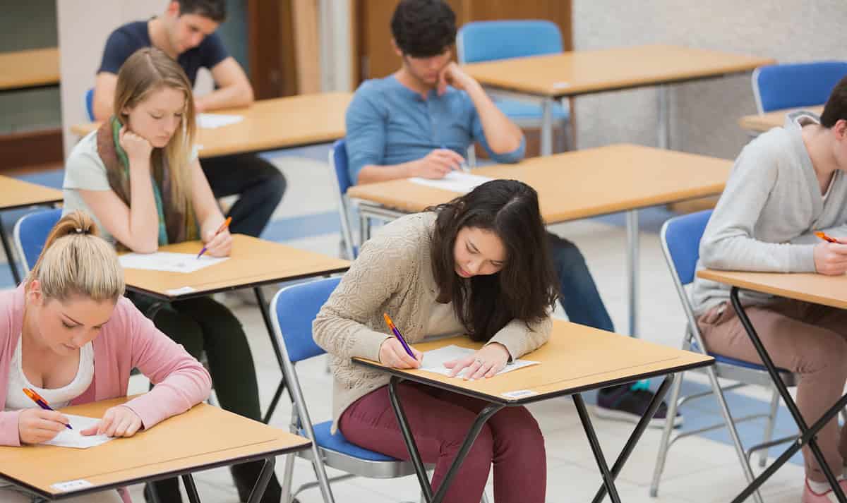 Ministerul Educației anunță programele pentru simulările examenelor naționale din martie 2026