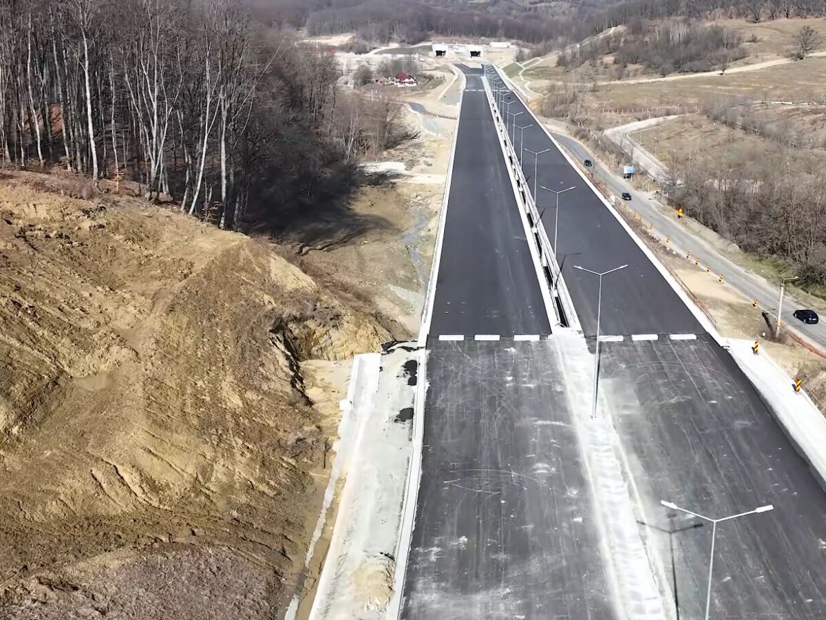 Noi imagini dezvăluie stadiul avansat al autostrăzii A1 Sibiu – Pitești