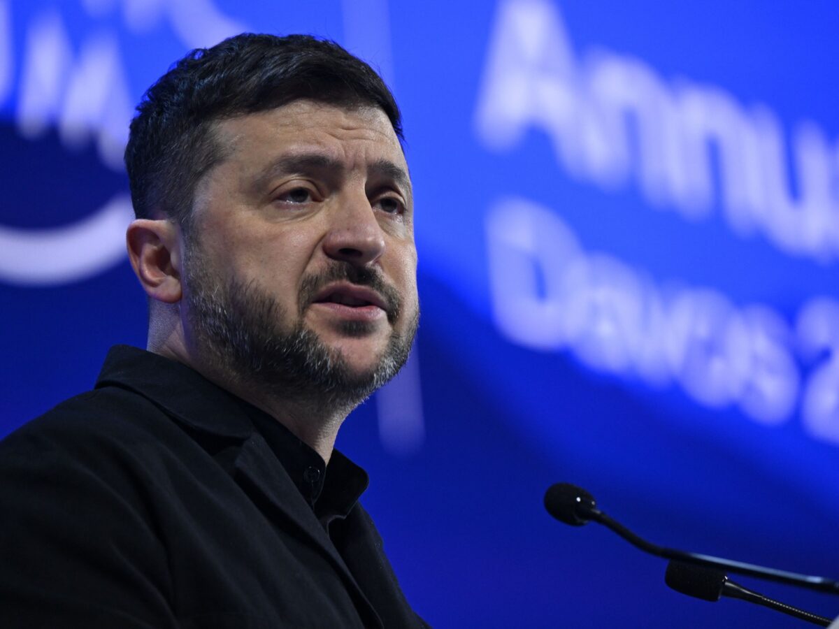 Zelenski va efectua o vizită oficială în România pentru discuții cu președintele Dan