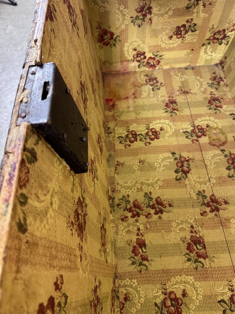 18th Century Marriage Chest - Image 7