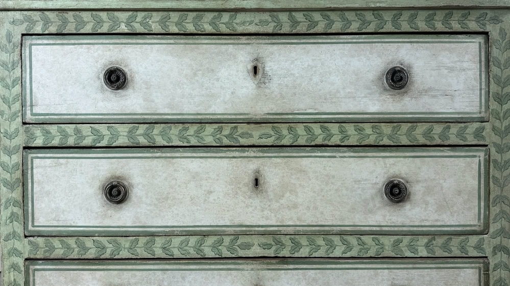 Italian Chest of Drawers - Image 8