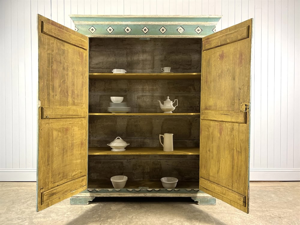 Blue Clover Cupboard - Image 9