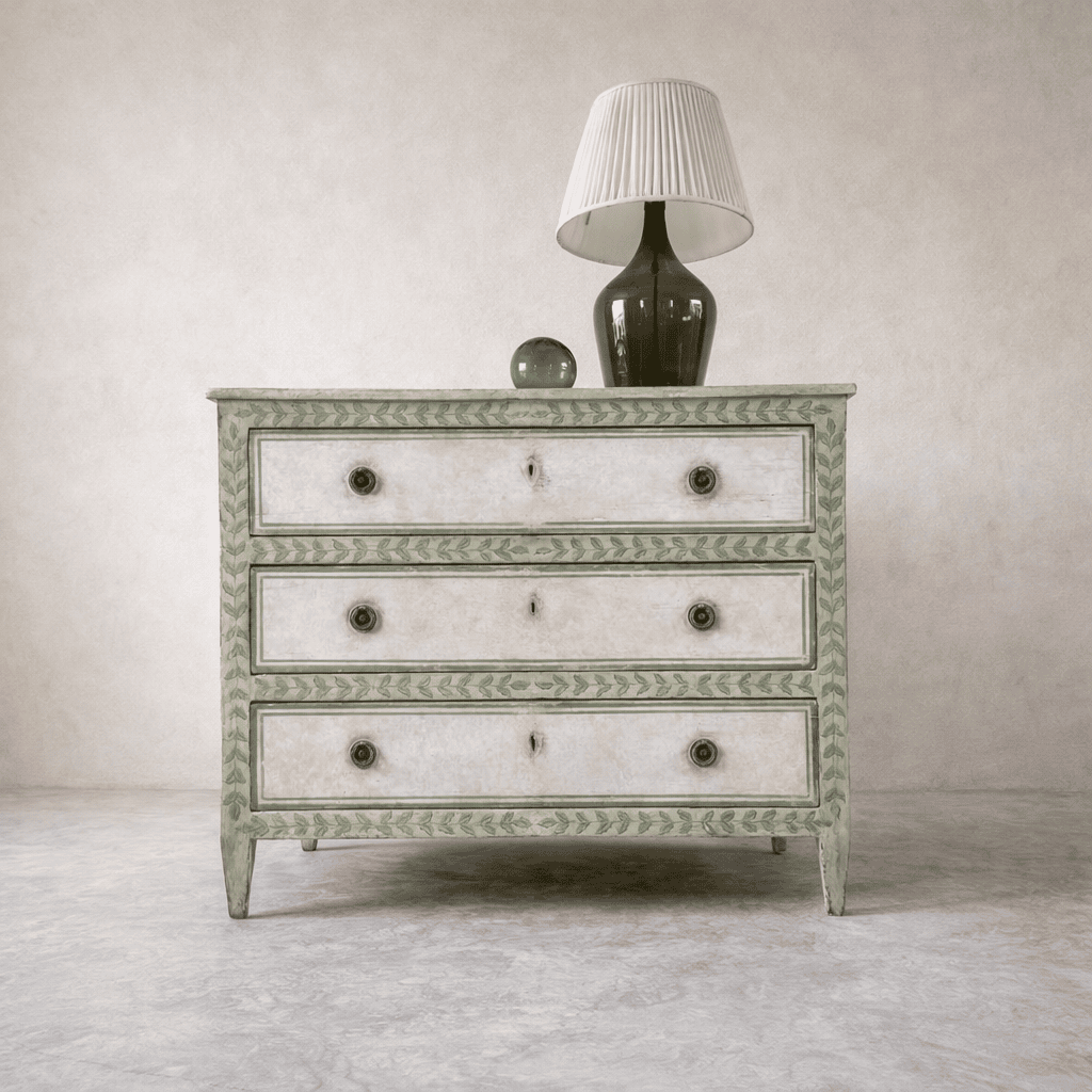 Italian Chest of Drawers