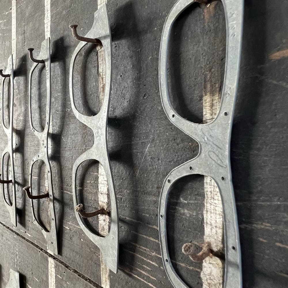 Glasses Factory Panels - Image 10