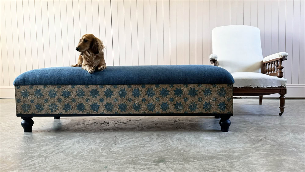 Blue Stars Bench - Image 10