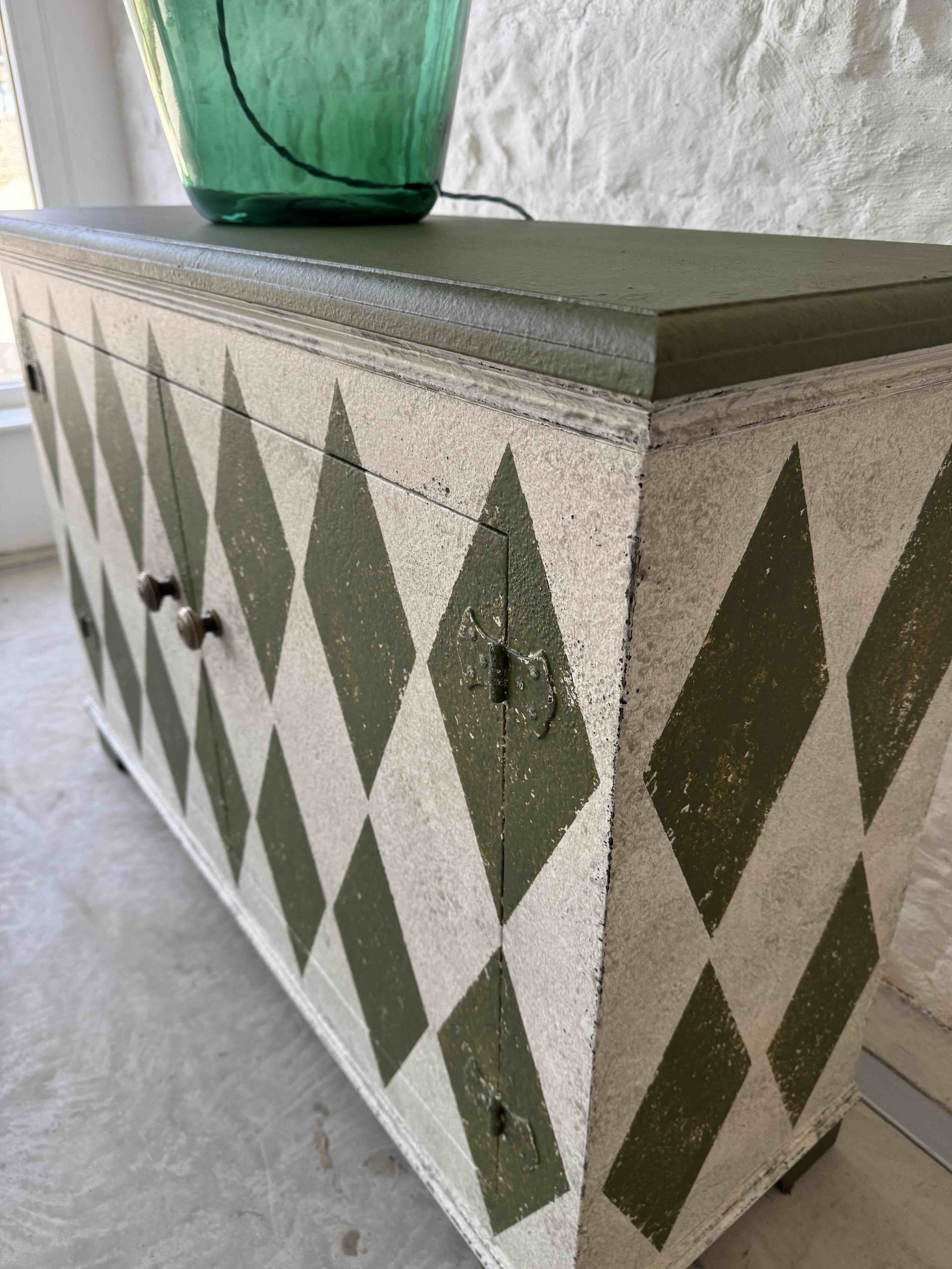 Bancha Green Harlequin – Bespoke Painted Sideboard - Image 6