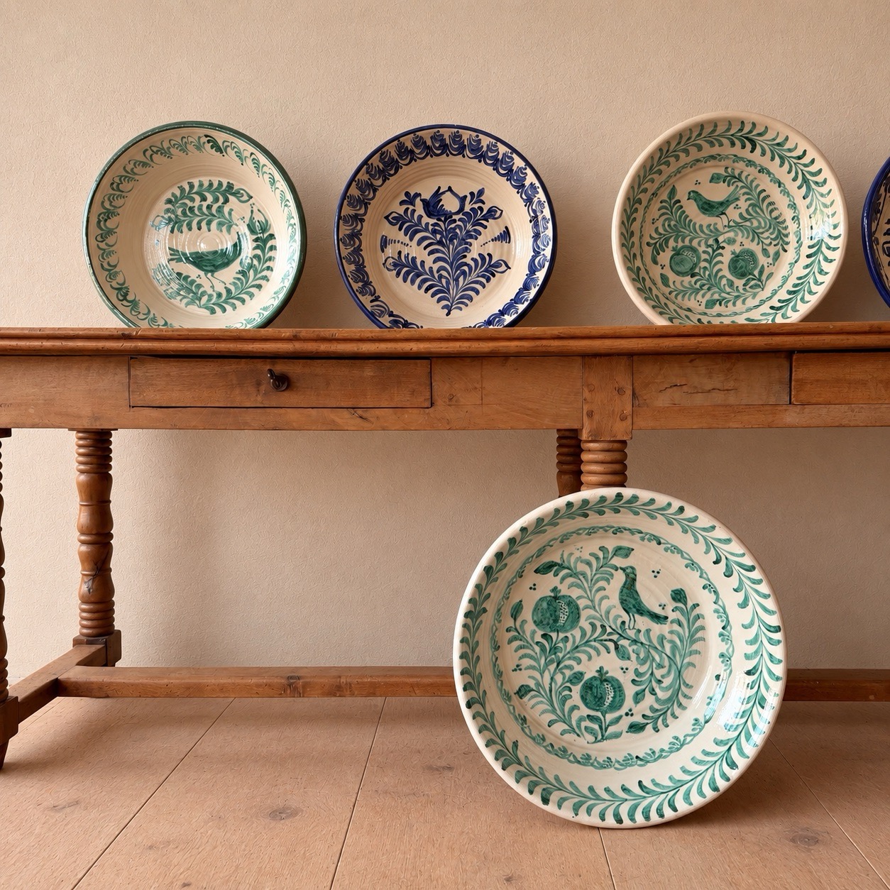 50 cm Spanish Librillo Serving Bowls 20th Century