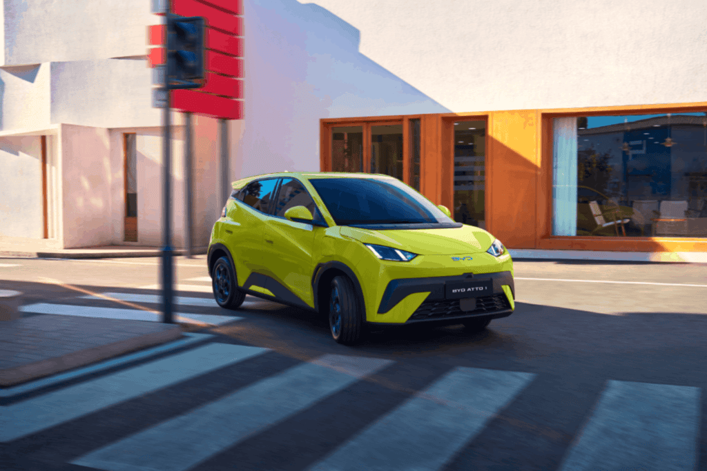 Akselerasi 0–50 km_h hanya dalam 4,9 detik & Torsi Instan BYD Atto 1